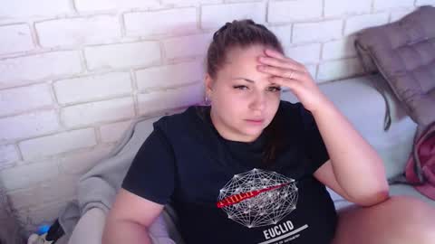 Crazyy Girl  online show from 02.12.26