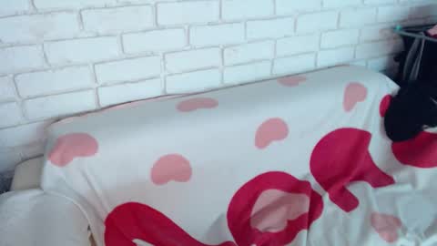 Crazyy Girl  online show from 03.15.26