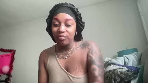 Snapshot of creame_sensation chatting on 02.26.26 PHANTOMTARGARYENXXX online show from 02.26.26