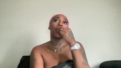 Snapshot of creame_sensation chatting on 03.24.26 PHANTOMTARGARYENXXX online show from 03.24.26