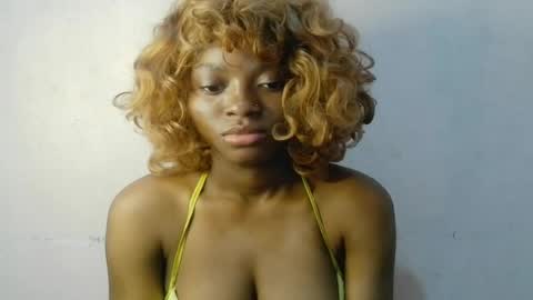 Snapshot of creamy_babyx chatting on 06.23.26 Creamy babyx online show from 06.23.26