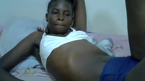 Snapshot of creamy_pussie chatting on 04.18.26 creamy_pussie online show from 04.18.26