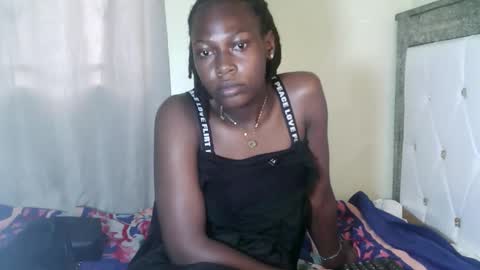 Snapshot of creamybabes0 chatting on 11.03.25 creamybabes0 online show from 11.03.25