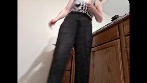 creamydilf11 online show from 11.19.25