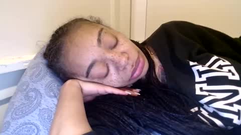 Snapshot of creamyexotica chatting on 01.28.25 CreamyExotica online show from 01.28.25