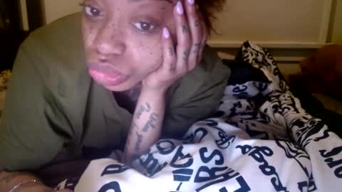 Snapshot of creamyexotica chatting on 02.22.25 CreamyExotica online show from 02.22.25