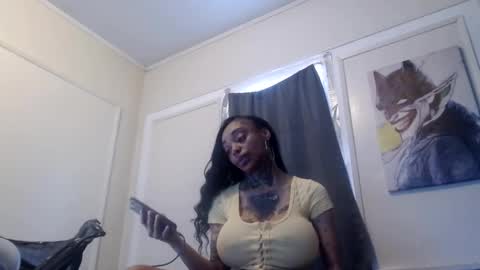 Snapshot of creamyexotica chatting on 03.07.25 CreamyExotica online show from 03.07.25