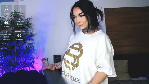 Sophie online show from 04.14.26