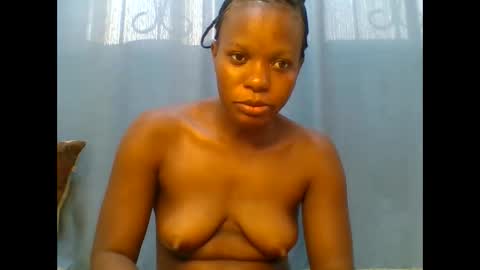 Snapshot of creamypussy15 chatting on 03.02.26 MARY online show from 03.02.26