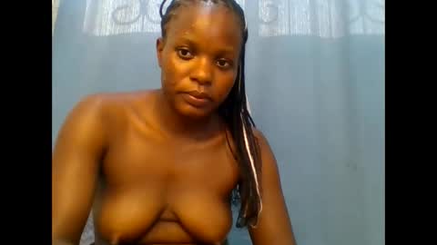Snapshot of creamypussy15 chatting on 05.05.26 MARY online show from 05.05.26