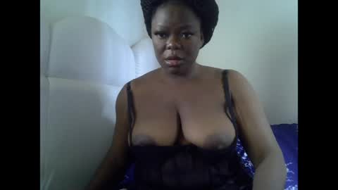 Snapshot of creamypussyxx chatting on 05.02.26 creamypussyxx online show from 05.02.26
