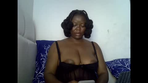 Snapshot of creamypussyxx chatting on 05.03.26 creamypussyxx online show from 05.03.26