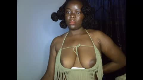 Snapshot of creamypussyxx chatting on 05.19.26 creamypussyxx online show from 05.19.26