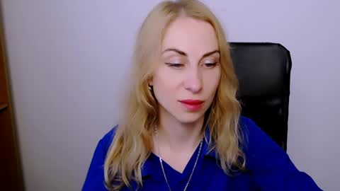 Snapshot of create_your_own_sun chatting on 05.10.26 Lera online show from 05.10.26