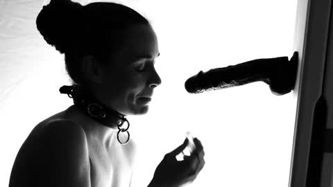 Creature Marie online show from 11.28.25