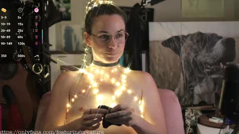 Snapshot of creature_marie chatting on 05.12.26 Creature Marie online show from 05.12.26