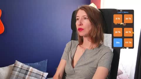 Snapshot of creme_dela_creme chatting on 05.20.26 Quinn de la Creme online show from 05.20.26
