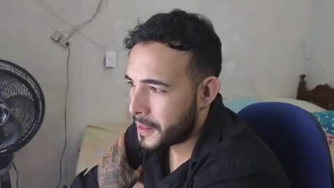 Snapshot of cris_simons chatting on 12.07.24 cris_simons online show from 12.07.24