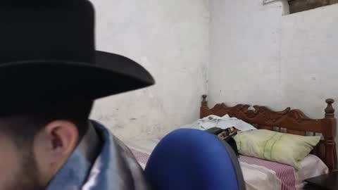 Snapshot of cris_simons chatting on 12.14.24 cris_simons online show from 12.14.24