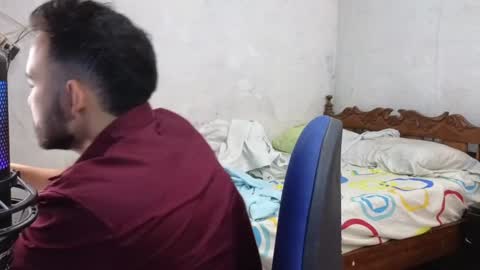 Snapshot of cris_simons chatting on 12.22.24 cris_simons online show from 12.22.24