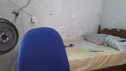 Snapshot of cris_simons chatting on 01.27.25 cris_simons online show from 01.27.25