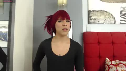 Snapshot of crisevanz18 chatting on 12.31.24 Cris Evanz online show from 12.31.24