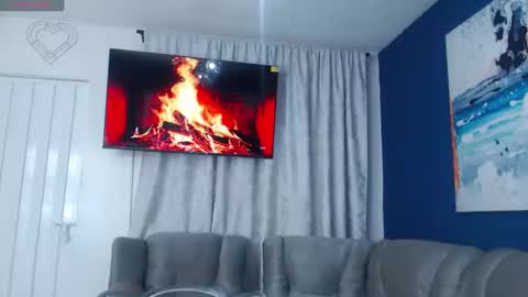 Snapshot of crisevanz18 chatting on 02.23.25 Cris Evanz online show from 02.23.25