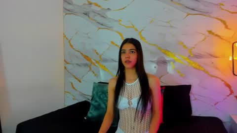 Snapshot of crisle_11 chatting on 06.28.26 Cris online show from 06.28.26