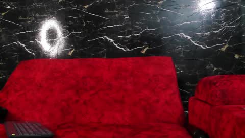 crislingery_doll online show from 03.08.25