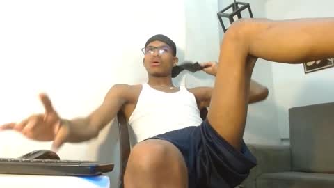 criss_zuri online show from 11.27.25