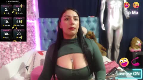 Snapshot of cristal__cherry chatting on 12.06.24 CRISTAL online show from 12.06.24