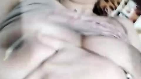 Snapshot of cristal_g19 chatting on 12.16.24 online show from 12.16.24