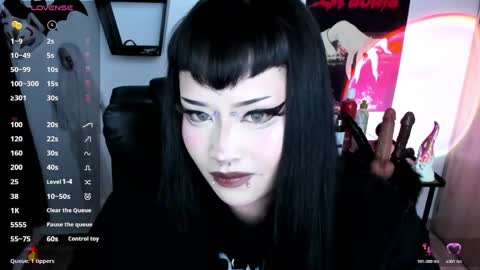 Cris online show from 10.30.25