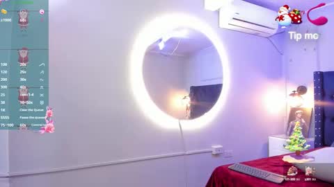 Snapshot of cristal_mason chatting on 12.15.24 Cristal online show from 12.15.24