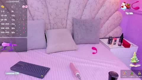 Snapshot of cristal_mason chatting on 12.26.24 Cristal online show from 12.26.24