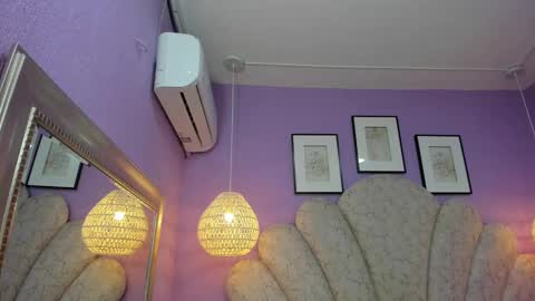 Snapshot of cristal_mason chatting on 12.27.24 Cristal online show from 12.27.24