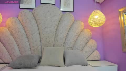 Snapshot of cristal_mason chatting on 12.30.24 Cristal online show from 12.30.24