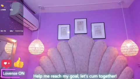 Snapshot of cristal_mason chatting on 01.21.25 Cristal online show from 01.21.25