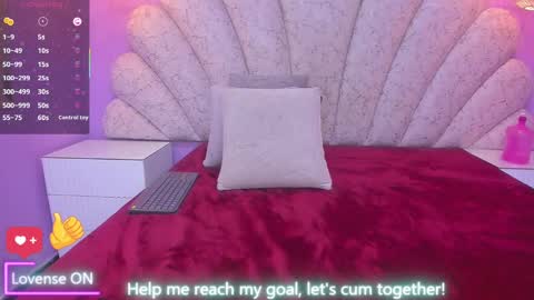 Snapshot of cristal_mason chatting on 01.21.25 Cristal online show from 01.21.25