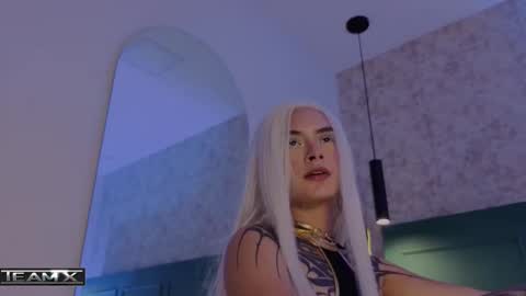 Cristal  online show from 10.31.25