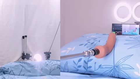 Snapshot of cristal_thompson_ chatting on 12.12.24 cristal_thompson_ online show from 12.12.24