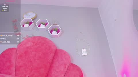 Nicole  Connection time 220pm-910pmCol online show from 01.16.25