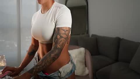 Laura online show from 03.02.26