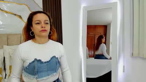 cristal walker online show from 02.05.26