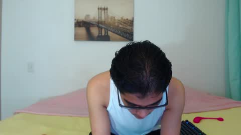 Snapshot of cristian_suarezz chatting on 12.03.24 online show from 12.03.24