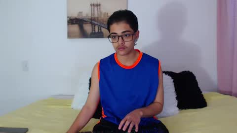 Snapshot of cristian_suarezz chatting on 01.14.25 online show from 01.14.25