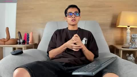 cristian_suarezz_ online show from 10.09.25