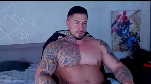 Snapshot of cristian_walker chatting on 06.11.26 cristian walker online show from 06.11.26