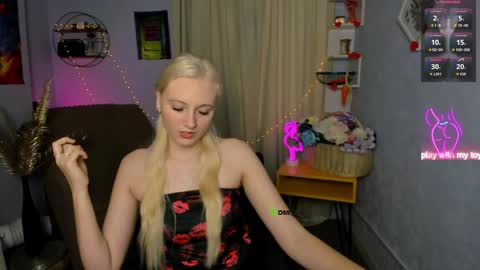 Snapshot of cristin_kisses chatting on 05.27.26 Christin online show from 05.27.26