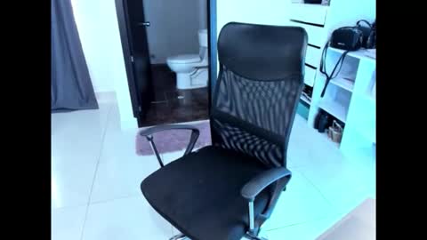 Snapshot of cristinasweet7 chatting on 12.02.25 cristinasweet7 online show from 12.02.25